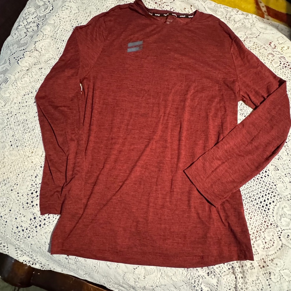 Hurley Medium Mens Long Sleeve Shirt Burgundy Red Activewear Tee Top
